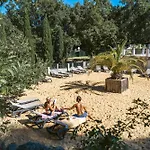 Slow Village Sur Ceze Campingplads 5*