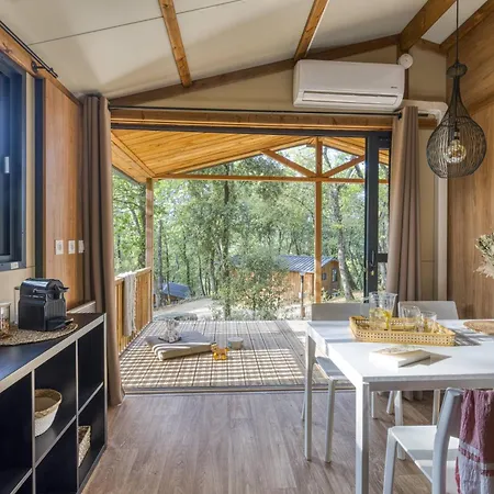 Slow Village Sur Ceze La Roque-sur-Cèze