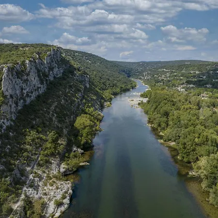 Slow Village Sur Ceze 5*