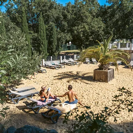 Slow Village Sur Ceze Campingplatz 5*